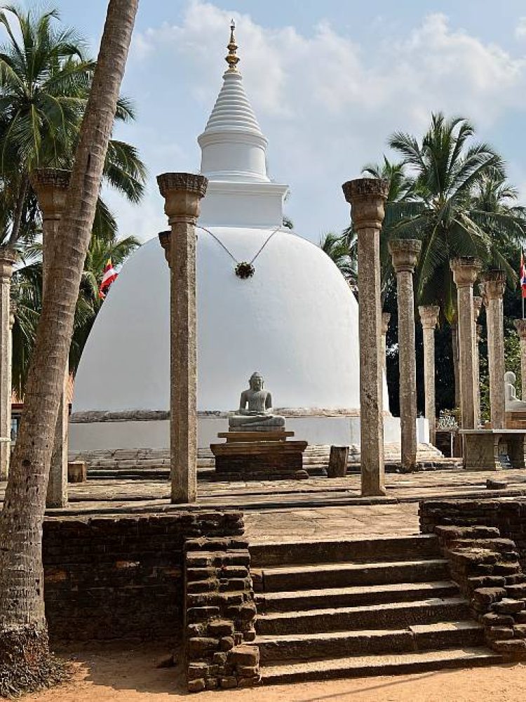 white-pagoda-mihintale-sri-lanka